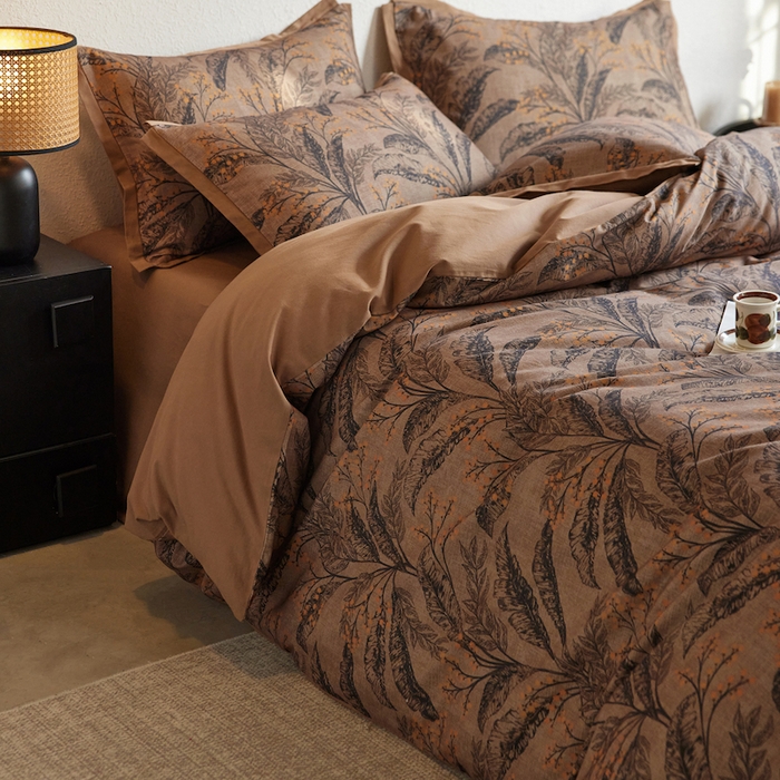 91家纺网 家纺一手货源 找家纺 千朵森 2025新款全棉拼角印花磨毛四件套 秋穗