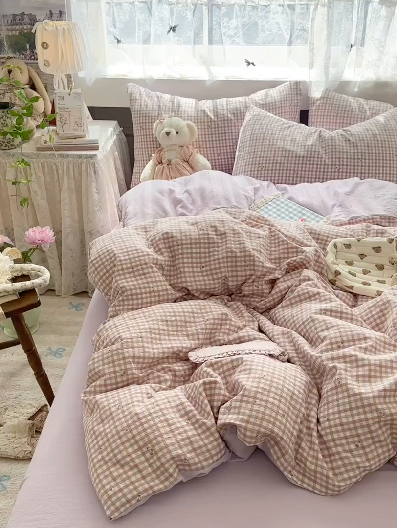 91家纺网 家纺一手货源 找家纺 丽美人家纺 2025新款【全尺寸不断货】高克重木棉提花双层纱四件套 QB紫樱桃