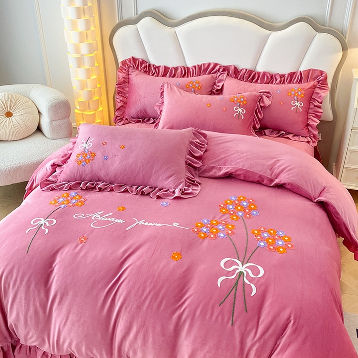 91家纺网 家纺一手货源 找家纺 唐人居 2025新款水晶绒毛巾绣四件套--幸福花开系列 幸福花开-豆沙