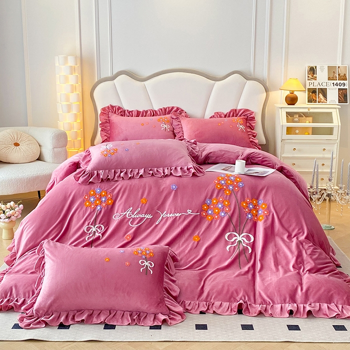 91家纺网 家纺一手货源 找家纺 唐人居 2025新款水晶绒毛巾绣四件套--幸福花开系列 幸福花开-豆沙