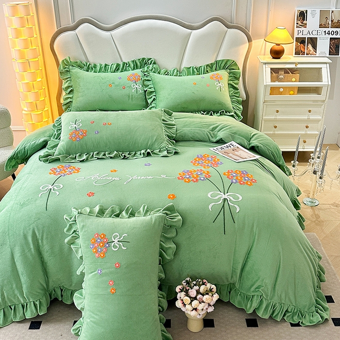 91家纺网 家纺一手货源 找家纺 唐人居 2025新款水晶绒毛巾绣四件套--幸福花开系列 幸福花开-绿色