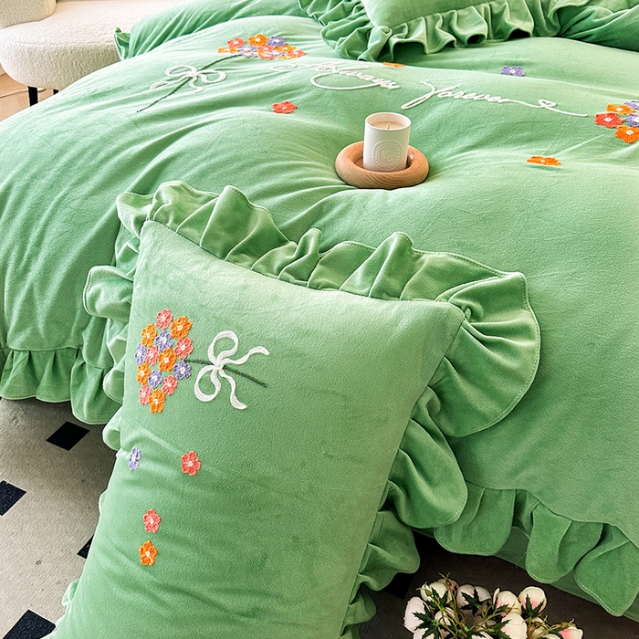 91家纺网 家纺一手货源 找家纺 唐人居 2025新款水晶绒毛巾绣四件套--幸福花开系列 幸福花开-绿色