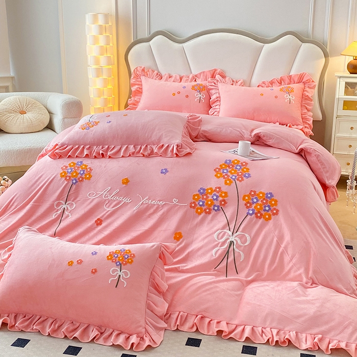 91家纺网 家纺一手货源 找家纺 唐人居 2025新款水晶绒毛巾绣四件套--幸福花开系列 幸福花开-玉色