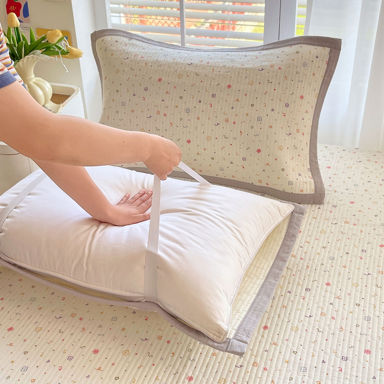 91家纺网 家纺一手货源 找家纺 雨彤家纺 2025新款A类双层纱夹棉单人枕巾 小确幸