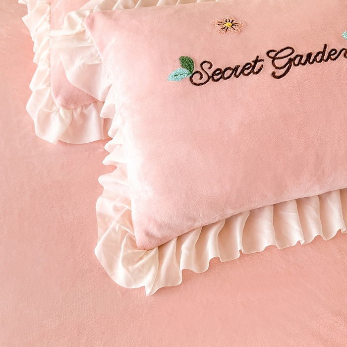 91家纺网 家纺一手货源 找家纺 唐人居 2025新款高克重牛奶绒毛巾绣四件套--繁花 繁花-浅粉