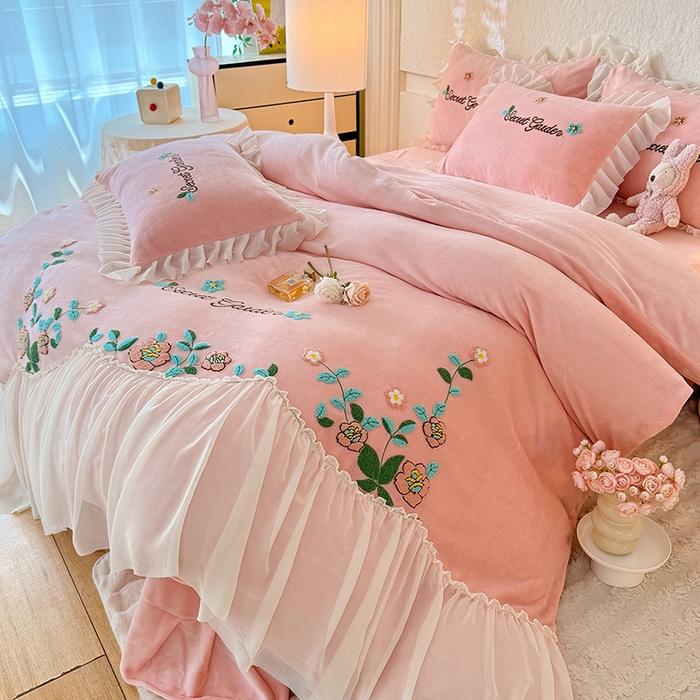 91家纺网 家纺一手货源 找家纺 唐人居 2025新款高克重牛奶绒毛巾绣四件套--繁花 繁花-浅粉