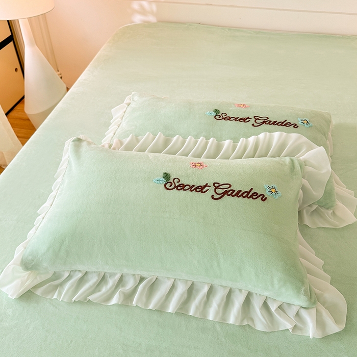 91家纺网 家纺一手货源 找家纺 唐人居 2025新款高克重牛奶绒毛巾绣四件套--繁花 繁花-浅绿