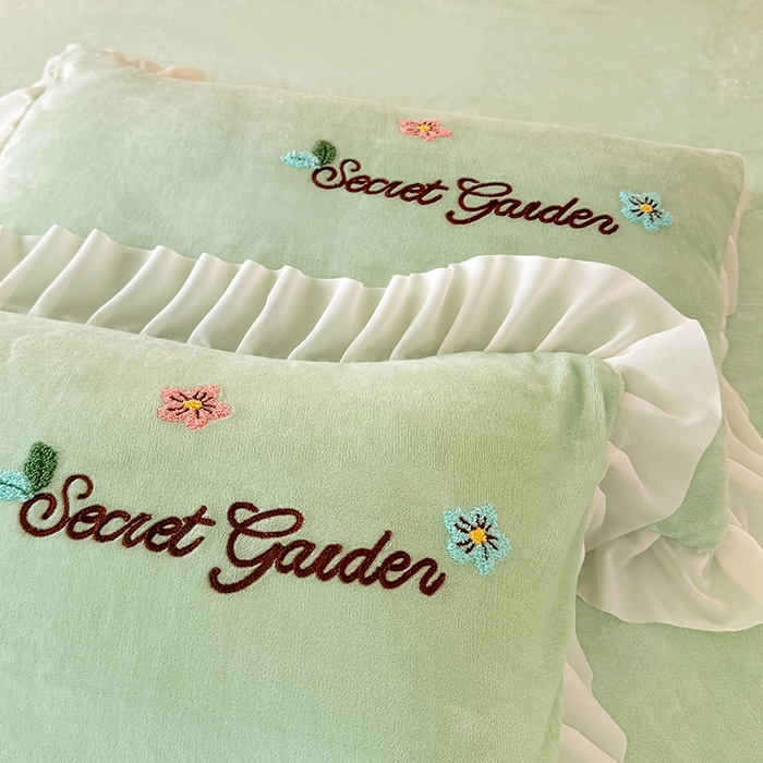 91家纺网 家纺一手货源 找家纺 唐人居 2025新款高克重牛奶绒毛巾绣四件套--繁花 繁花-浅绿