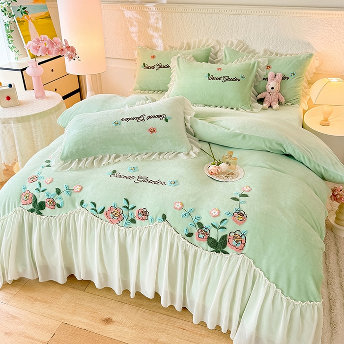 91家纺网 家纺一手货源 找家纺 唐人居 2025新款高克重牛奶绒毛巾绣四件套--繁花 繁花-浅绿