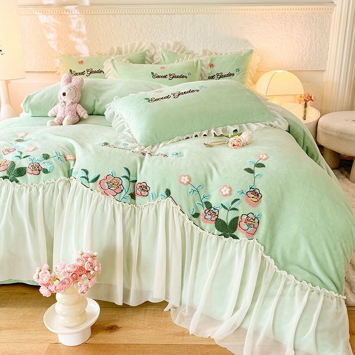 91家纺网 家纺一手货源 找家纺 唐人居 2025新款高克重牛奶绒毛巾绣四件套--繁花 繁花-浅绿