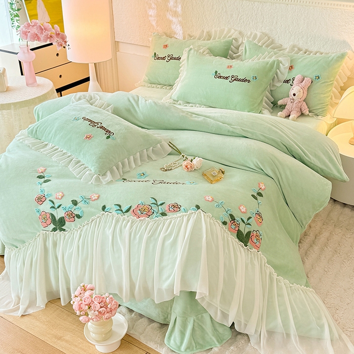 91家纺网 家纺一手货源 找家纺 唐人居 2025新款高克重牛奶绒毛巾绣四件套--繁花 繁花-浅绿