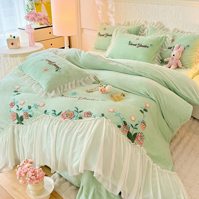 91家纺网 家纺一手货源 找家纺 唐人居 2025新款高克重牛奶绒毛巾绣四件套--繁花 繁花-浅绿