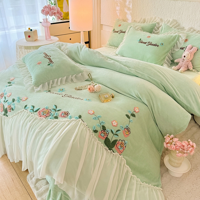 91家纺网 家纺一手货源 找家纺 唐人居 2025新款高克重牛奶绒毛巾绣四件套--繁花 繁花-浅绿