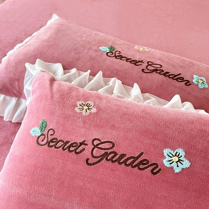 91家纺网 家纺一手货源 找家纺 唐人居 2025新款高克重牛奶绒毛巾绣四件套--繁花 繁花-深豆沙