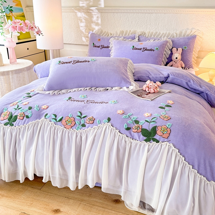 91家纺网 家纺一手货源 找家纺 唐人居 2025新款高克重牛奶绒毛巾绣四件套--繁花 繁花-紫色