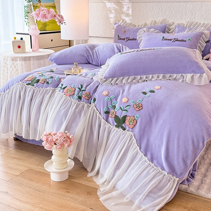 91家纺网 家纺一手货源 找家纺 唐人居 2025新款高克重牛奶绒毛巾绣四件套--繁花 繁花-紫色