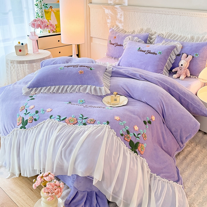 91家纺网 家纺一手货源 找家纺 唐人居 2025新款高克重牛奶绒毛巾绣四件套--繁花 繁花-紫色