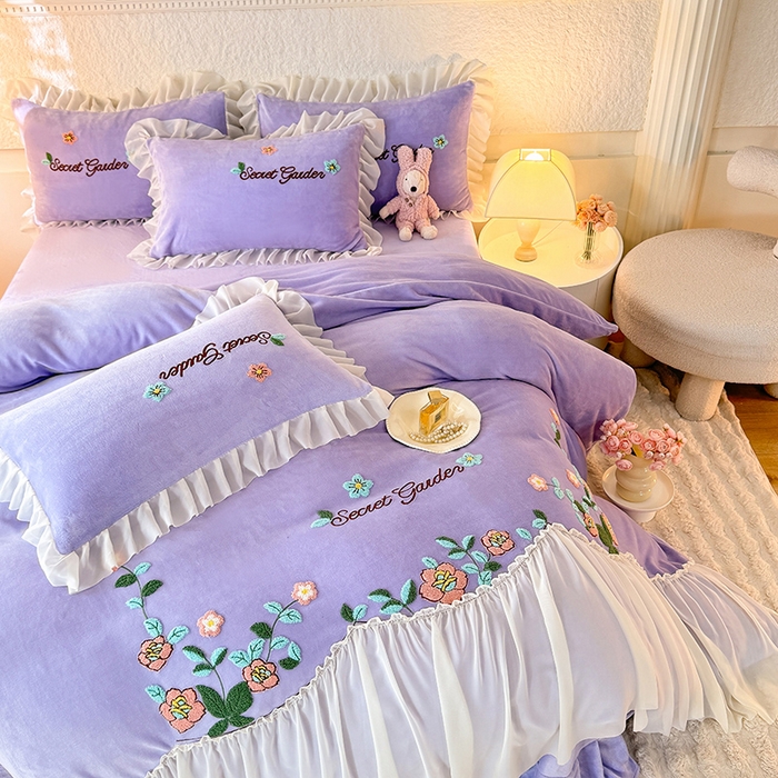 91家纺网 家纺一手货源 找家纺 唐人居 2025新款高克重牛奶绒毛巾绣四件套--繁花 繁花-紫色