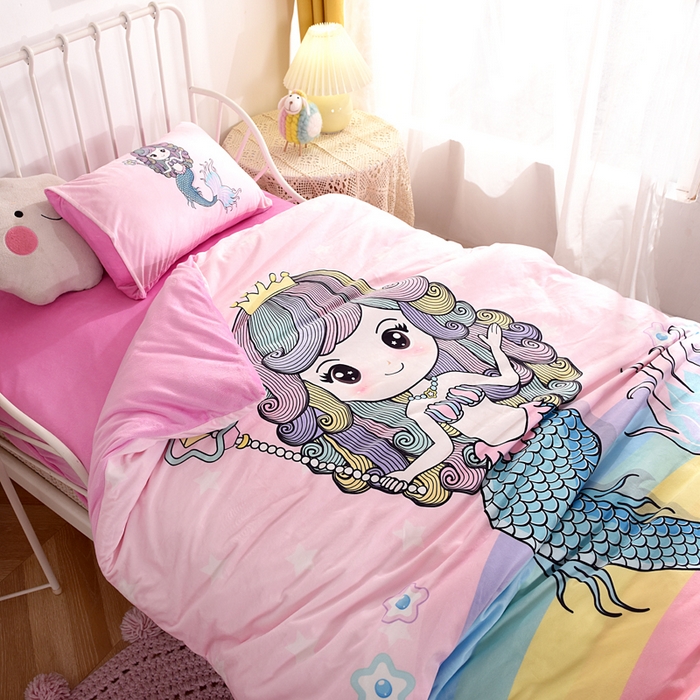 91家纺网 家纺一手货源 找家纺 萌宝家纺 2025秋冬幼儿园宝宝绒婴儿绒三件套被子六件套 魔法美人鱼