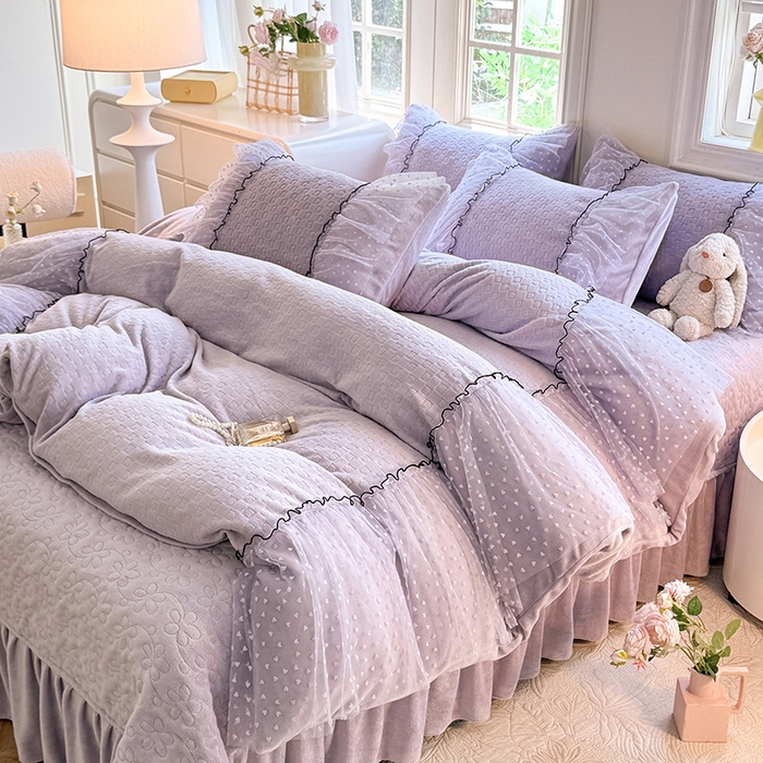 91家纺网 家纺一手货源 找家纺 唐人居 2025新款雕花牛奶绒花边四件套--初恋系列 初恋-浅紫