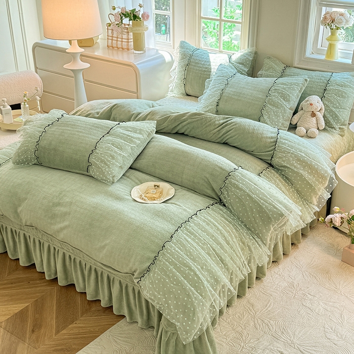 91家纺网 家纺一手货源 找家纺 唐人居 2025新款雕花牛奶绒花边四件套--初恋系列 初恋-浅绿