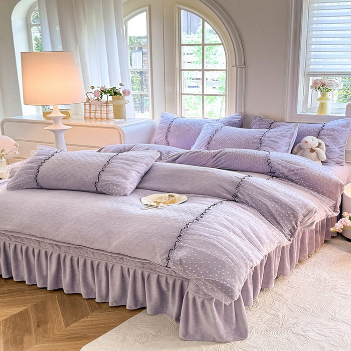 91家纺网 家纺一手货源 找家纺 唐人居 2025新款雕花牛奶绒花边四件套--初恋系列 初恋-浅紫