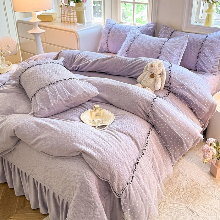 91家纺网 家纺一手货源 找家纺 唐人居 2025新款雕花牛奶绒花边四件套--初恋系列 初恋-浅紫