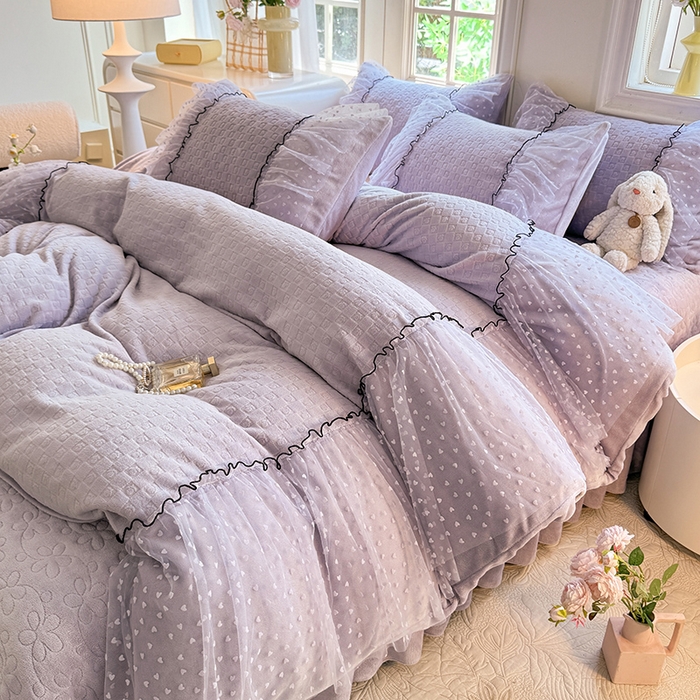 91家纺网 家纺一手货源 找家纺 唐人居 2025新款雕花牛奶绒花边四件套--初恋系列 初恋-浅紫