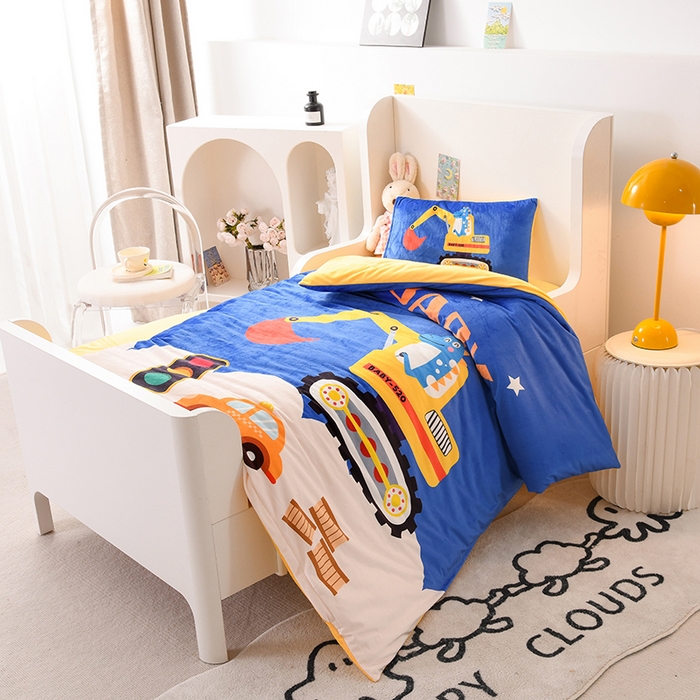 91家纺网 家纺一手货源 找家纺 萌宝家纺 2025秋冬幼儿园宝宝绒婴儿绒三件套被子六件套 挖掘机