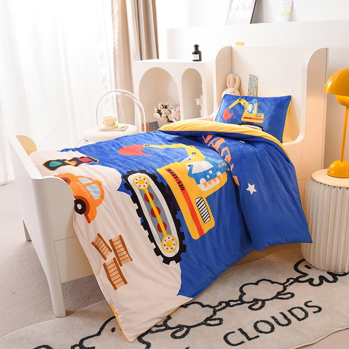 91家纺网 家纺一手货源 找家纺 萌宝家纺 2025秋冬幼儿园宝宝绒婴儿绒三件套被子六件套 挖掘机