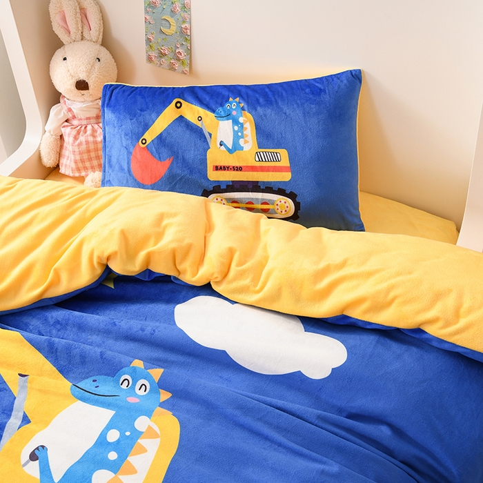 91家纺网 家纺一手货源 找家纺 萌宝家纺 2025秋冬幼儿园宝宝绒婴儿绒三件套被子六件套 挖掘机