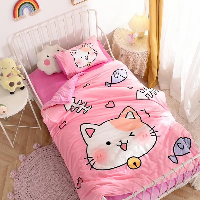 91家纺网 家纺一手货源 找家纺 萌宝家纺 2025秋冬幼儿园宝宝绒婴儿绒三件套被子六件套 小猫咪