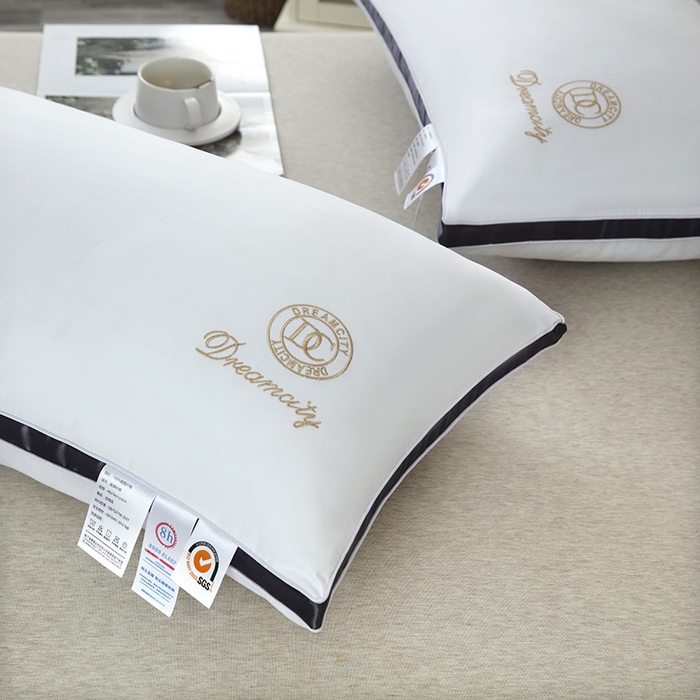 91家纺网 家纺一手货源 找家纺 永乐枕芯 2025新款DC磨毛羽丝绒枕枕头枕芯 高级蓝0.85kg