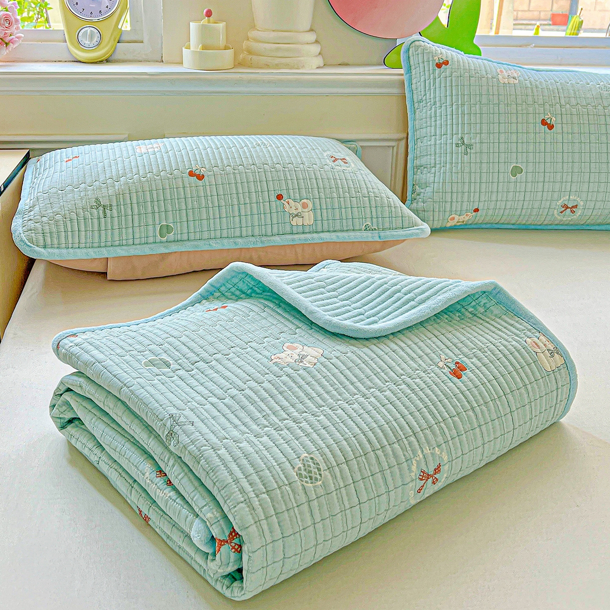 91家纺网 家纺一手货源 找家纺 恒尚居 2025新款纯棉牛奶绒学生床垫 双面两用夹棉床单床垫-秋冬款 四季通用 蓝象-A纯棉-B牛奶绒