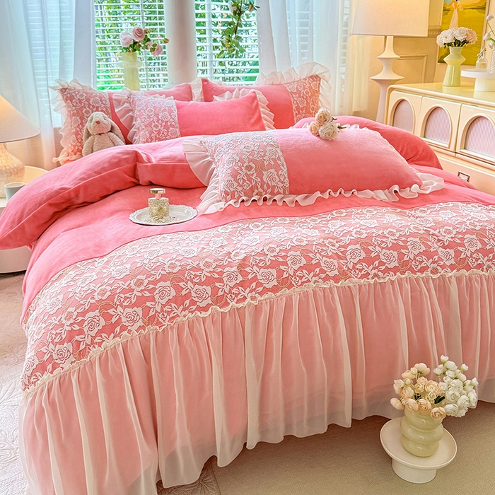 91家纺网 家纺一手货源 找家纺 （总）唐人居 2025新款高克重牛奶绒蕾丝雪纺花边四件套-丘比特