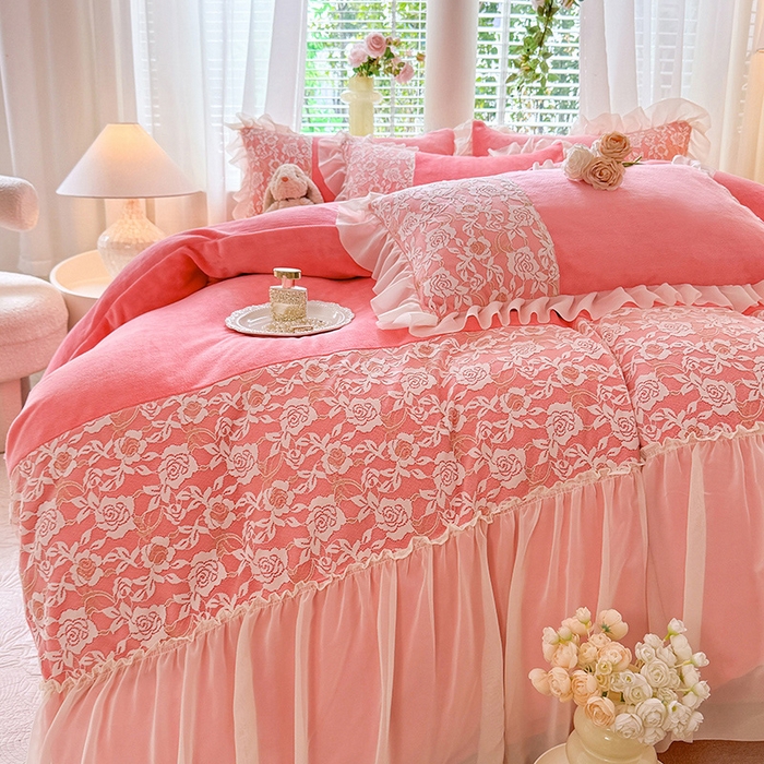 91家纺网 家纺一手货源 找家纺 （总）唐人居 2025新款高克重牛奶绒蕾丝雪纺花边四件套-丘比特