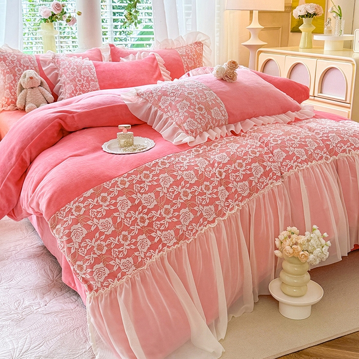 91家纺网 家纺一手货源 找家纺 （总）唐人居 2025新款高克重牛奶绒蕾丝雪纺花边四件套-丘比特