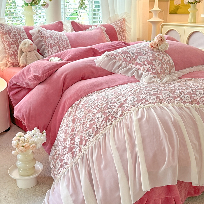 91家纺网 家纺一手货源 找家纺 （总）唐人居 2025新款高克重牛奶绒蕾丝雪纺花边四件套-丘比特