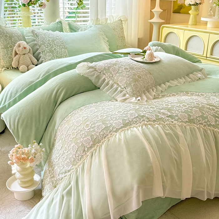 91家纺网 家纺一手货源 找家纺 唐人居 2025新款高克重牛奶绒蕾丝雪纺花边四件套-丘比特 丘比特-浅绿