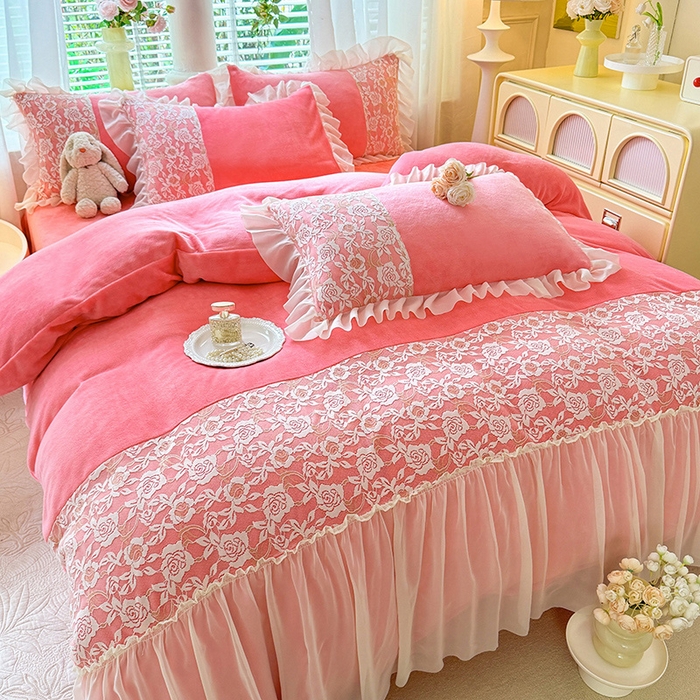 91家纺网 家纺一手货源 找家纺 唐人居 2025新款高克重牛奶绒蕾丝雪纺花边四件套-丘比特 丘比特-粉玉