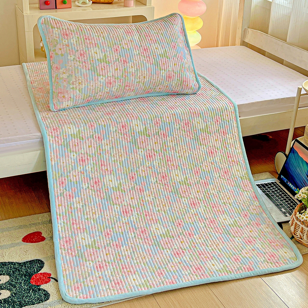 91家纺网 家纺一手货源 找家纺 恒尚居 2025新款纯棉牛奶绒学生床垫 双面两用夹棉床单床垫-秋冬款 四季通用 梦幻-A纯棉-B牛奶绒