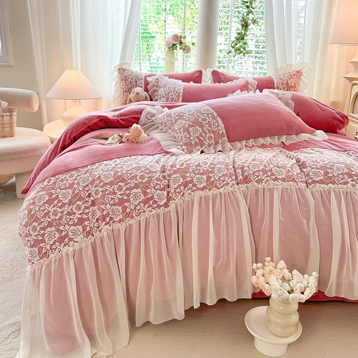 91家纺网 家纺一手货源 找家纺 唐人居 2025新款高克重牛奶绒蕾丝雪纺花边四件套-丘比特 丘比特-豆沙