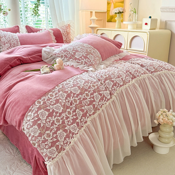 91家纺网 家纺一手货源 找家纺 唐人居 2025新款高克重牛奶绒蕾丝雪纺花边四件套-丘比特 丘比特-豆沙