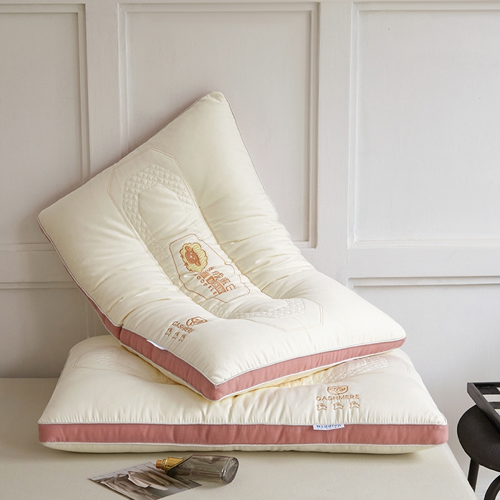 小米枕芯 2025新款刺绣羊绒蛋白护颈枕头枕芯 羊绒蛋白 粉色边【一对装】