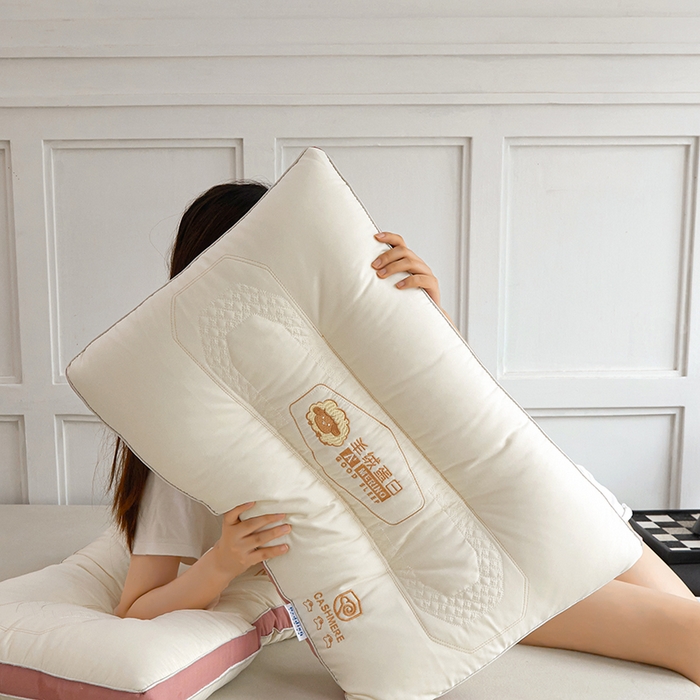 91家纺网 家纺一手货源 找家纺 （总）小米枕芯 2025新款刺绣羊绒蛋白护颈枕头枕芯