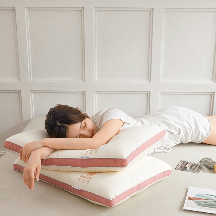 91家纺网 家纺一手货源 找家纺 小米枕芯 2025新款刺绣羊绒蛋白护颈枕头枕芯 羊绒蛋白 粉色边【一对装】