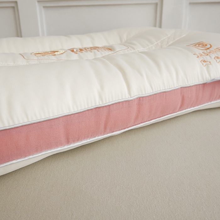 91家纺网 家纺一手货源 找家纺 小米枕芯 2025新款刺绣羊绒蛋白护颈枕头枕芯 羊绒蛋白 粉色边【一对装】