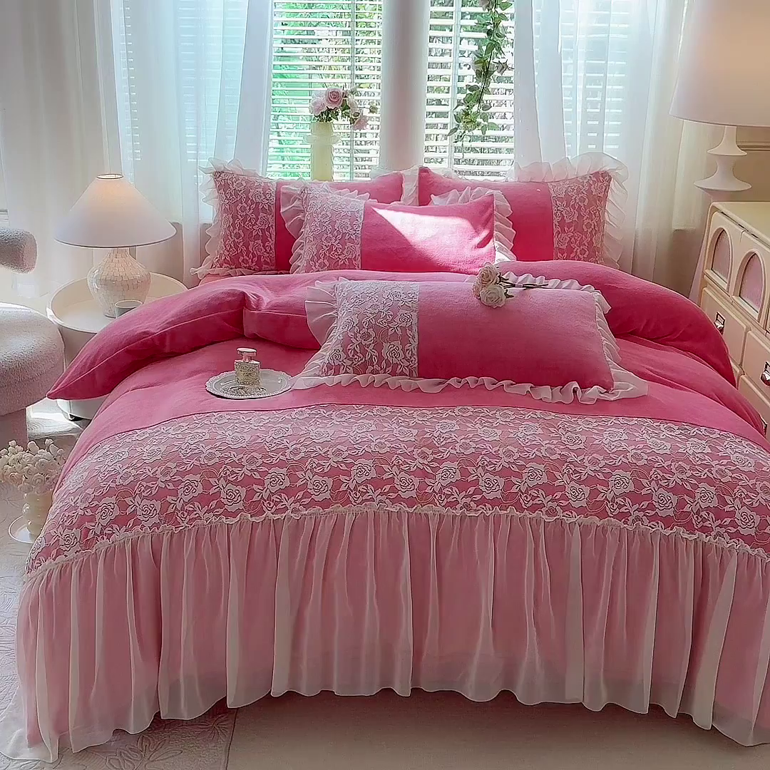 91家纺网 家纺一手货源 找家纺 唐人居 2025新款高克重牛奶绒蕾丝雪纺花边四件套-丘比特 丘比特-豆沙