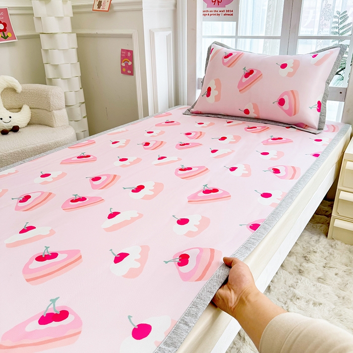 91家纺网 家纺一手货源 找家纺 萌宝家纺 2025新款小清新卡通学生宿舍凉席幼儿园小学生冰丝席冰藤软席 小蛋糕