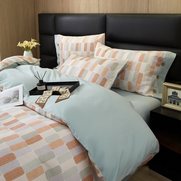 91家纺网 家纺一手货源 找家纺 沐白家居 2025新款全棉生态磨毛印花四件套-纽扣工艺款 闲偶-绿